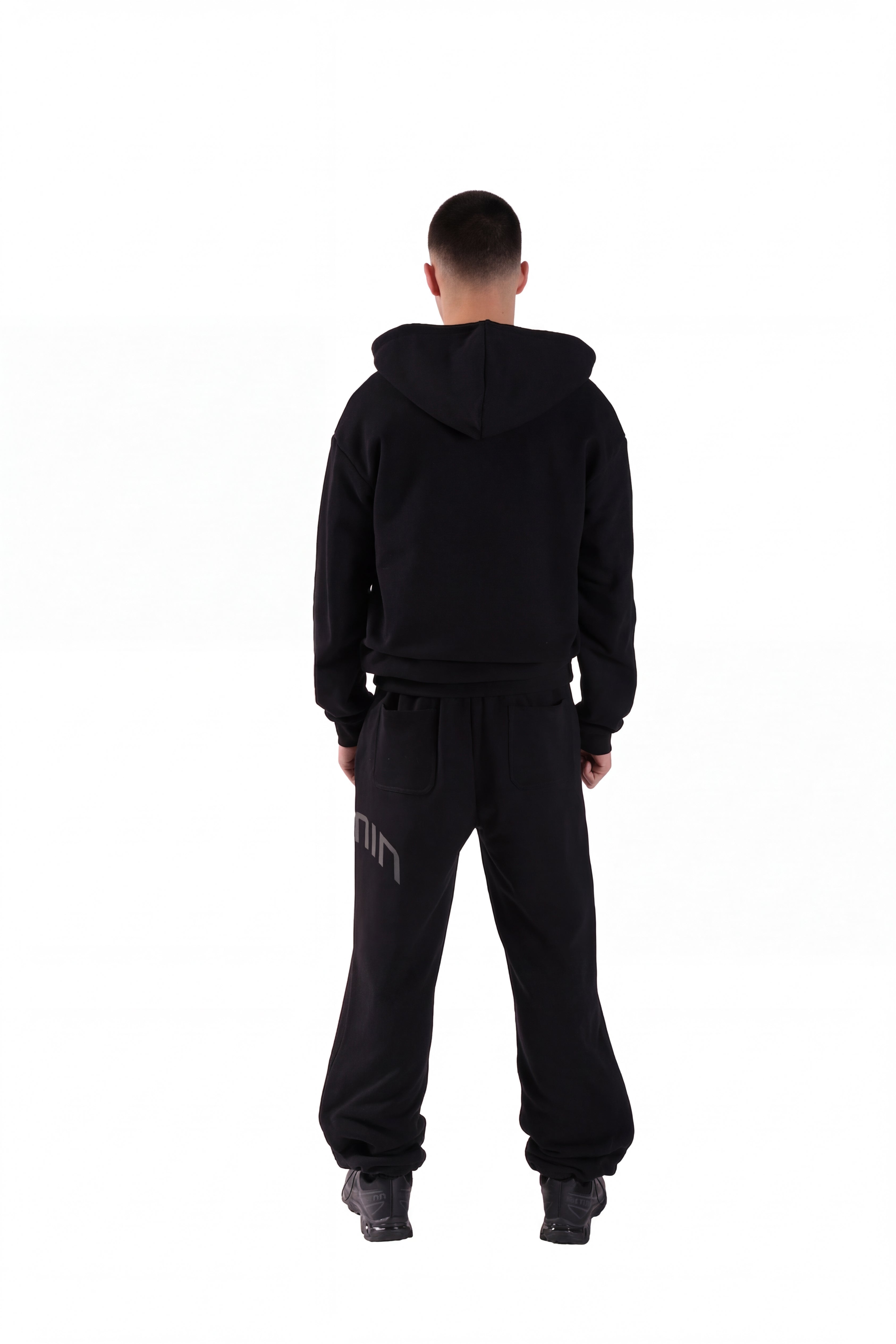 Bow sweats
